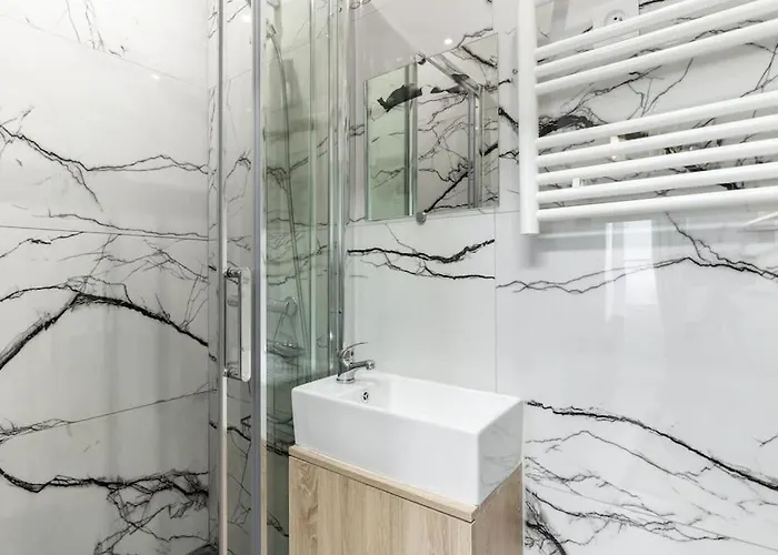 Montmartre/tretaigne : Cosy Studio 2p Lejlighed